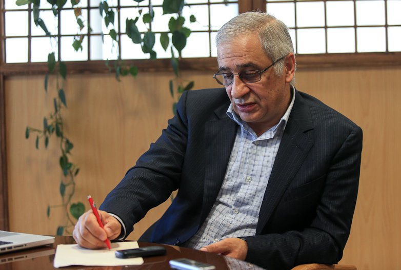 طهماسب مظاهری:بانکها یا نزولخواری میکنند یا قاچاق! 2 mazaheri -طهماسب مظاهری