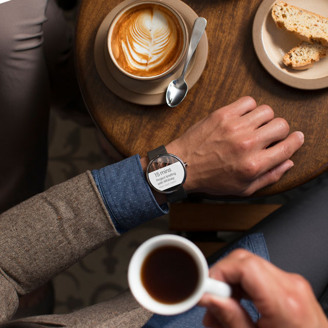 با کارایی ساعت های هوشمند آشنا شویم + عکش 4 Moto 360