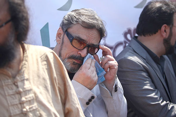 چرا هنرمند مردنش بهتر از زنده بودنش است! 5 n00040791-r-b-015