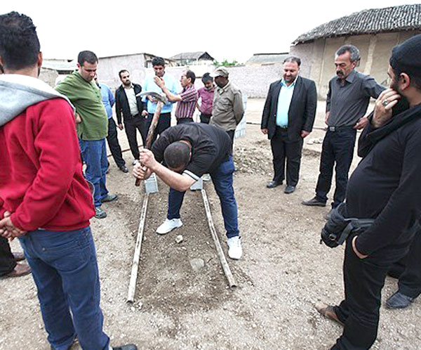 چرا هنرمند مردنش بهتر از زنده بودنش است! 4 n00040791-r-b-024