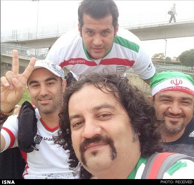 هنرمندان برای تشویق تیم ملی به برزیل رفتند یا پوشیدن شلوارک + عکس 12 حضور هنرمندان ، نمایندگان فرهنگی ایران در برزیل برای حمایت از تیم ملی