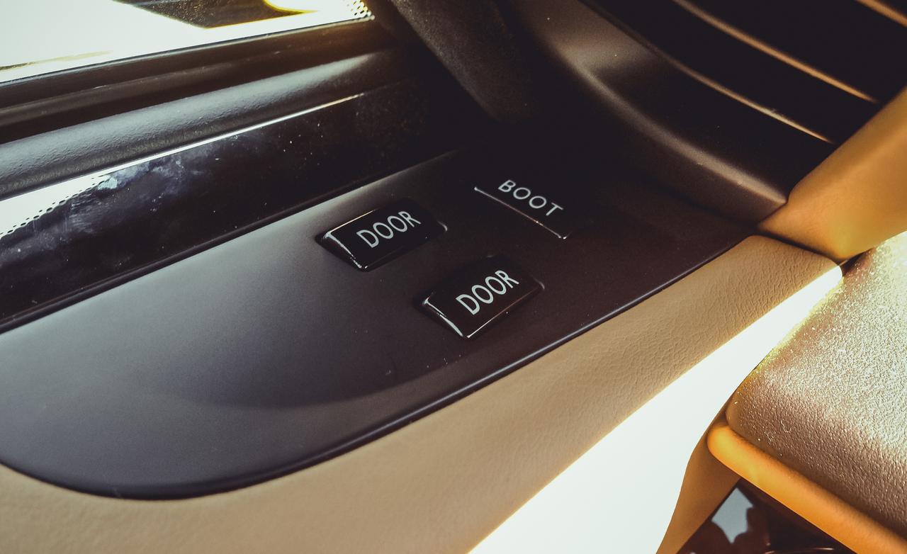 نکته های جالبی در مورد طراحی خودروهای رولز رویس ریث + عکس 12 2014-rolls-royce-wraith