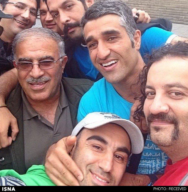 هنرمندان برای تشویق تیم ملی به برزیل رفتند یا پوشیدن شلوارک + عکس 14 حضور هنرمندان ، نمایندگان فرهنگی ایران در برزیل برای حمایت از تیم ملی