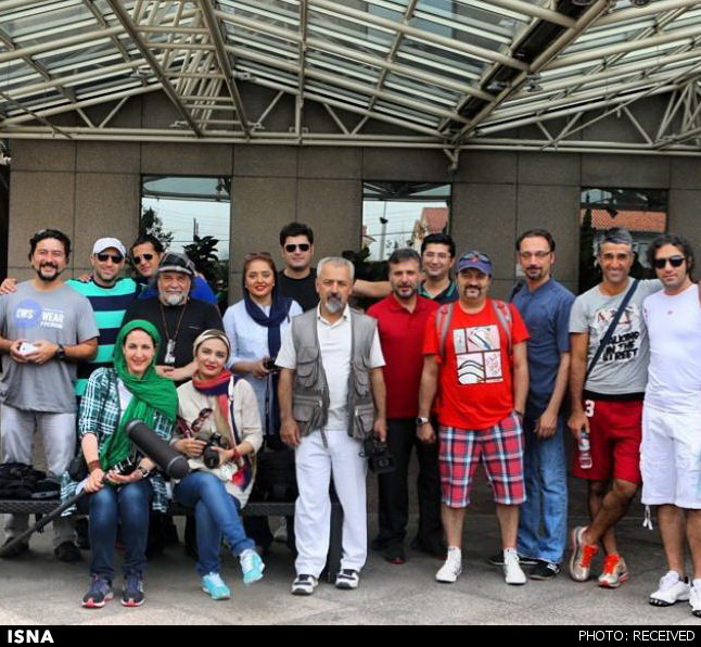 هنرمندان برای تشویق تیم ملی به برزیل رفتند یا پوشیدن شلوارک + عکس 10 حضور هنرمندان ، نمایندگان فرهنگی ایران در برزیل برای حمایت از تیم ملی