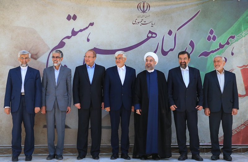جزئیات جلسه روحانی با نامزدهای انتخابات ریاست جمهوری یازدهم 2 لیاکبر ولایتی به دلیل سفر به چین، در این نشست حضور نداشت