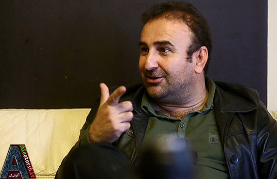 مهران احمدی:عادت ندارم دو نقش را همزمان بازی کنم + عکس 6 مهران احمدی