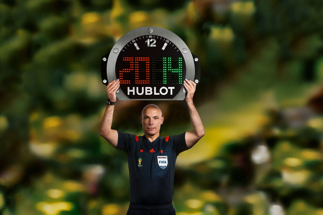 نمونه ای تابلوهای تعویض شرکت hublot بازیکن در جام جهانی 2014 برزیل