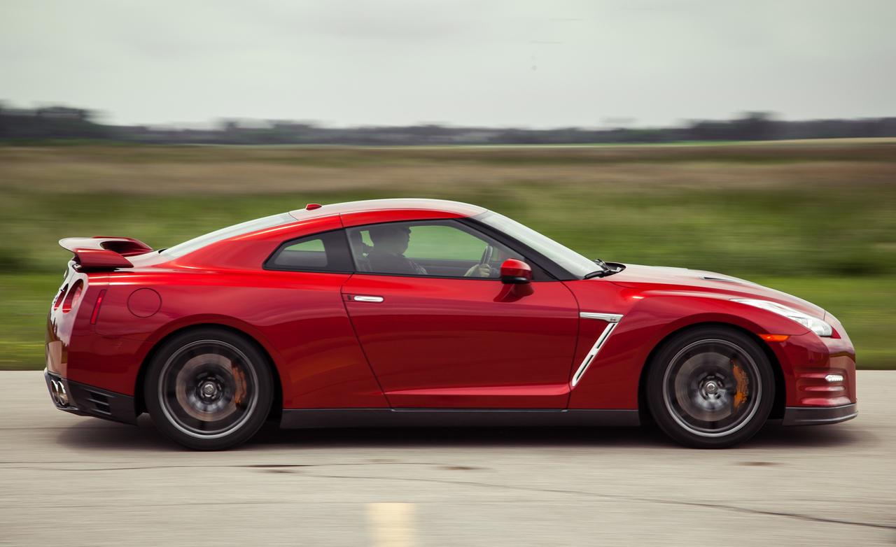 نیسان GT-R مدل ۲۰۱۵،سوپر خودرویی زیبا و دوست داشتنی+ عکس 10 نیسان GT-R مدل ۲۰۱۵