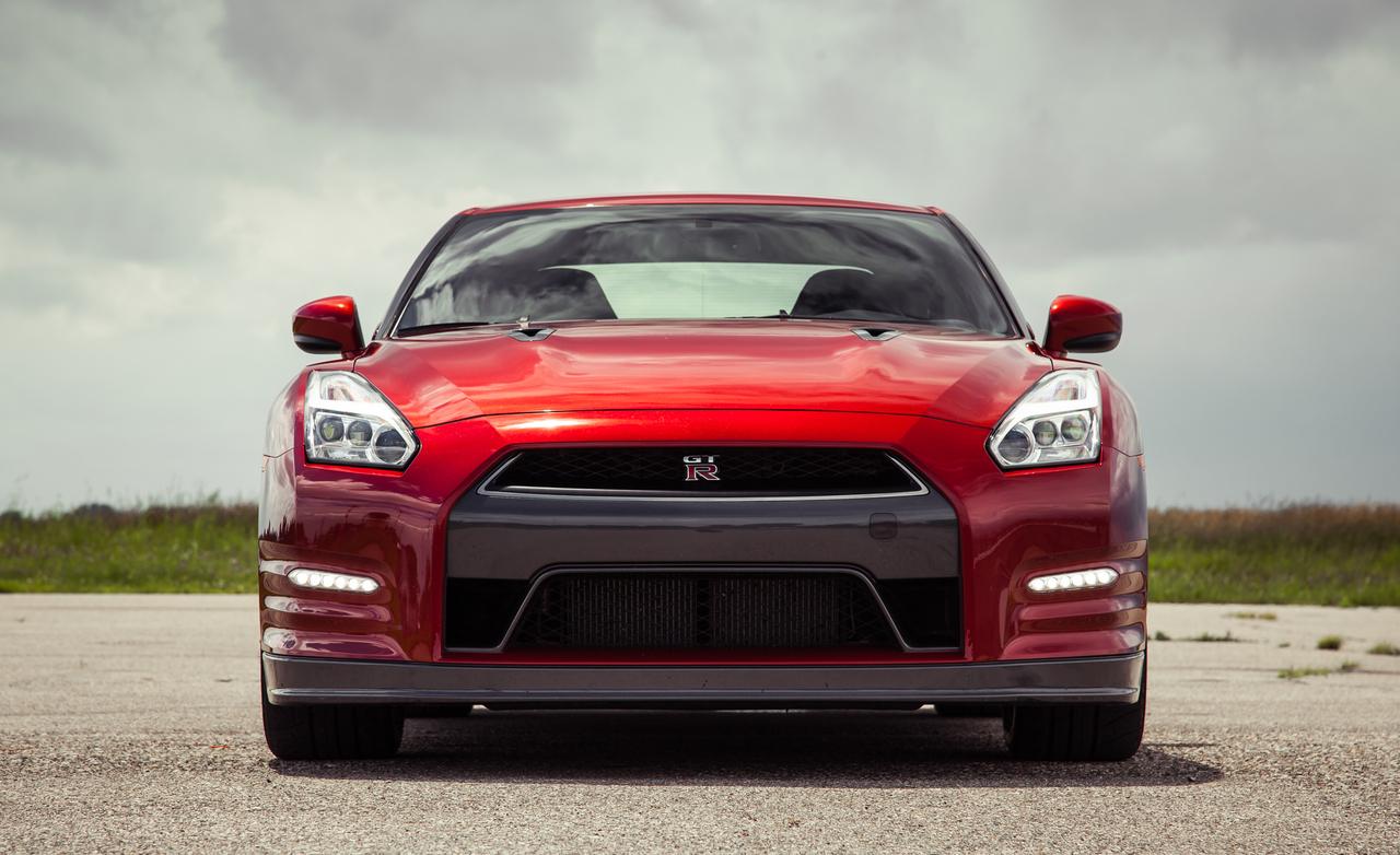 نیسان GT-R مدل ۲۰۱۵،سوپر خودرویی زیبا و دوست داشتنی+ عکس 8 نیسان GT-R مدل ۲۰۱۵