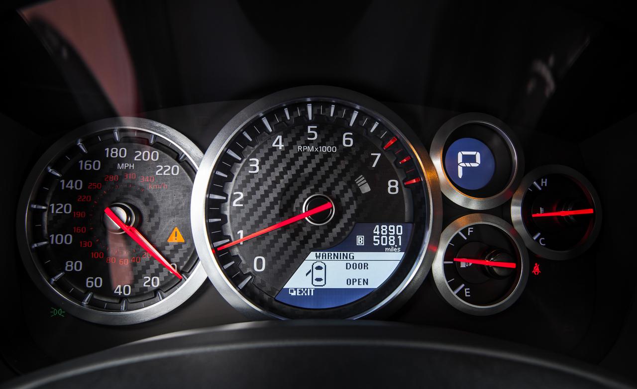 نیسان GT-R مدل ۲۰۱۵،سوپر خودرویی زیبا و دوست داشتنی+ عکس 11 نیسان GT-R مدل ۲۰۱۵