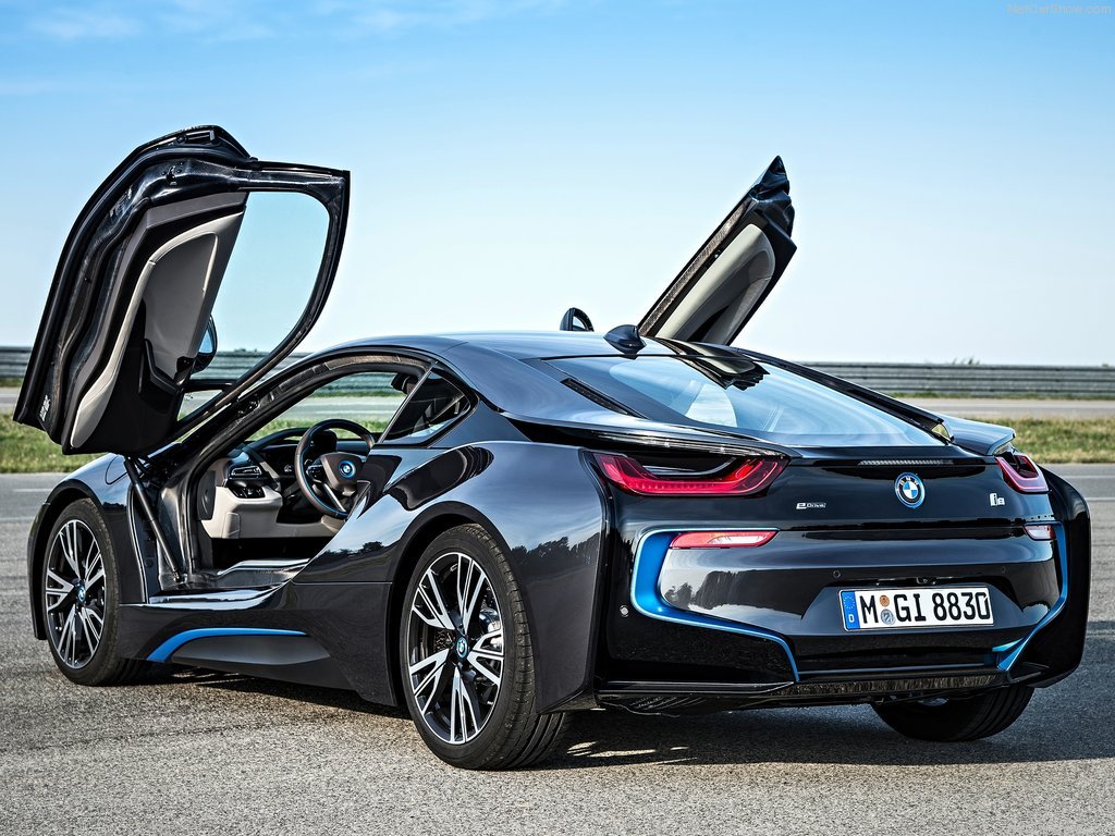 «سوپر ماشینi9»هديه صد سالگی BMW به مشتريانش + عكس 12 bmw i9