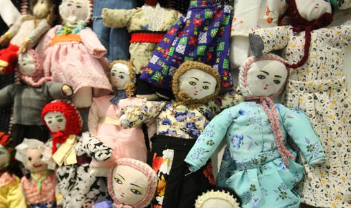 آیا «بی بی» می تواند با «باربی» بجنگد + عکس 14 عروسک های بی بی حاضر