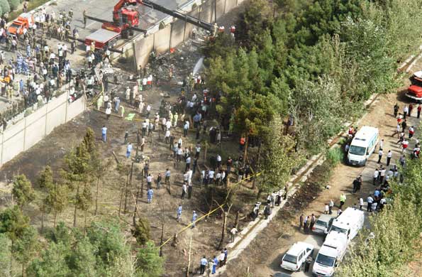 «ایران 140» هواپیمایی که در پرواز آزمایشی هم سقوط کرده بود + تصاویر سقوط 3 سقوط هواپیمای مسافربری«ایران 140» در مهرآباد