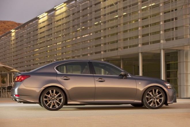 لبخند لکسس« GS350 F Sport»مدل ۲۰۱۴به رانندگان حرفه ای+ عکس 8 لکسسGS350 F Sport مدل ۲۰۱۴