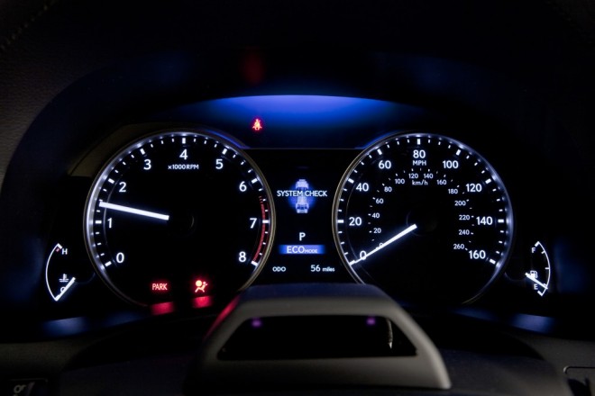 لبخند لکسس« GS350 F Sport»مدل ۲۰۱۴به رانندگان حرفه ای+ عکس 9 لکسسGS350 F Sport مدل ۲۰۱۴