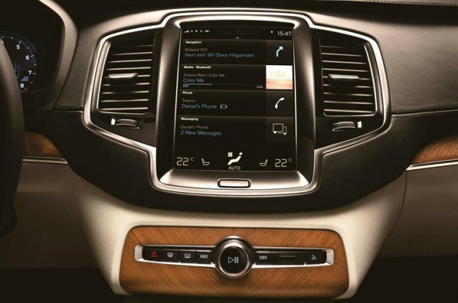 استفاده از تبلت بجای نمایشگر در«ولوو شاسیXC90 2015» + عکس 4 ولوو شاسی XC90 2015