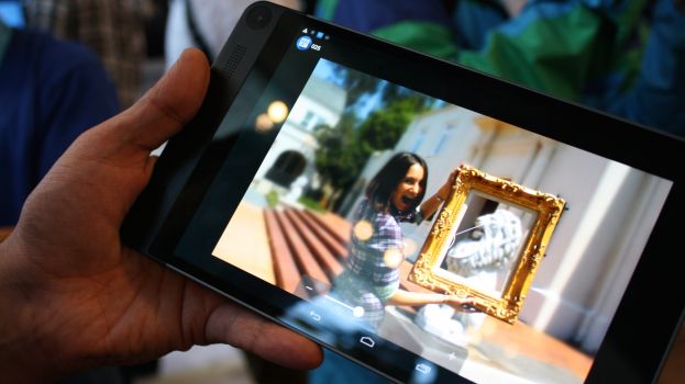 «Dell Venue 8»ظریفترین و نازکترین تبلت دنیا لقب گرفت + عکس 3 Dell Venue 8 ظریفترین و نازکترین تبلت دنیا