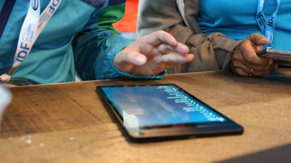 «Dell Venue 8»ظریفترین و نازکترین تبلت دنیا لقب گرفت + عکس 2 Dell Venue 8 ظریفترین و نازکترین تبلت دنیا