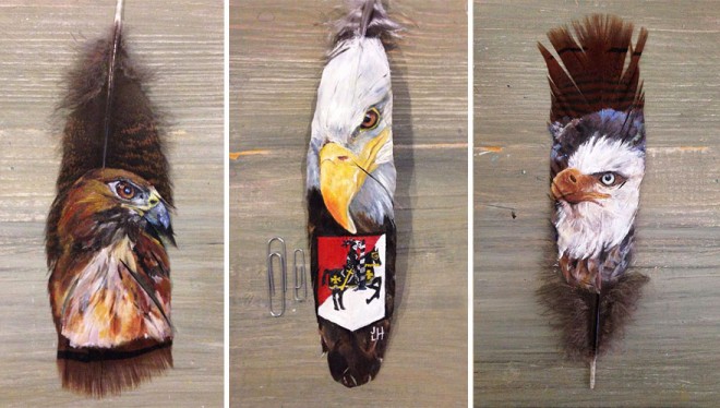 نقاشی خلاقانه بر روی پر پرندگان