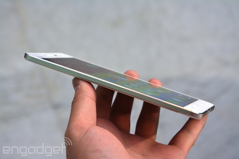 نگاهی به«Vivo X5 Max»باریکترین گوشی جهان + عکس 3 Vivo X5 Max باریکترین گوشی جهان
