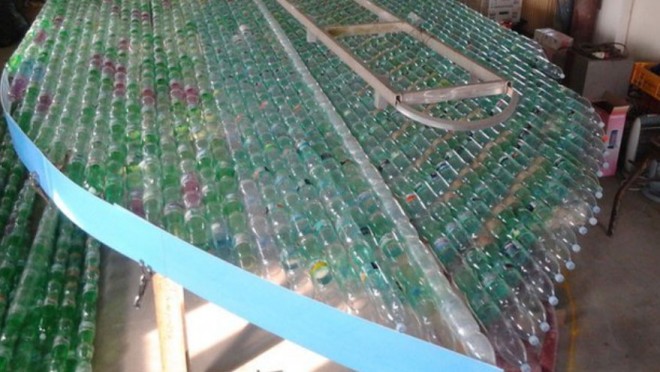 ساخت قایق 10 متری با 5 هزار بطری پلاستیکی