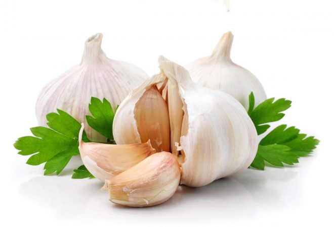 خواص و معجزه درمانی 7 ادویه خوش طعم + عکس 7 خواص سیر