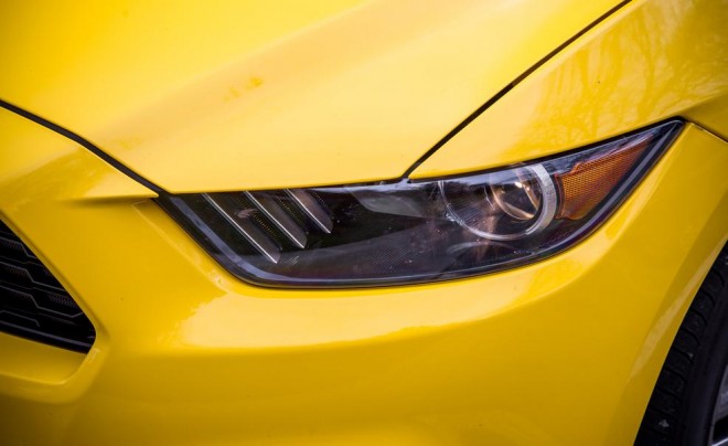 2015-ford-mustang-23l-ecoboost-headlight-photo-598675-s-986x603