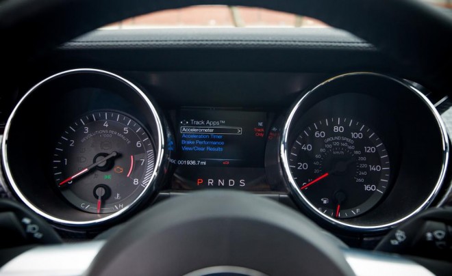 2015-ford-mustang-23l-ecoboost-instrument-cluster-photo-598694-s-986x603