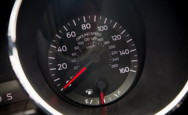 2015-ford-mustang-23l-ecoboost-speedomter-and-fuel-gauge-photo-598696-s-986x603