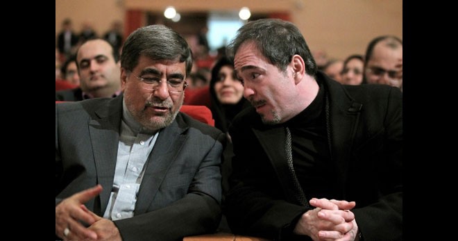 خشایار اعتمادی : از نزدیک بودن اعتقاداتش به دولت می گوید + عکس 5 خشایار اعتمادی خواننده پاپ در کنار جنتی وزیر ارشاد دولت تدبیر