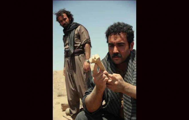 چرا اكران فيلم «عاشق ها ایستاده می میرند» به تعویق افتادن ؟ 2 فيلم عاشق ها ایستاده می میرند