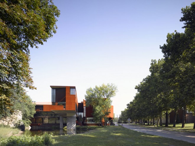 نگاهی به معماری دیدنی دانشکده هنر دانشگاه آیووا آمریکا + عکس 4 cr3747_000262-W-PROJECT-H