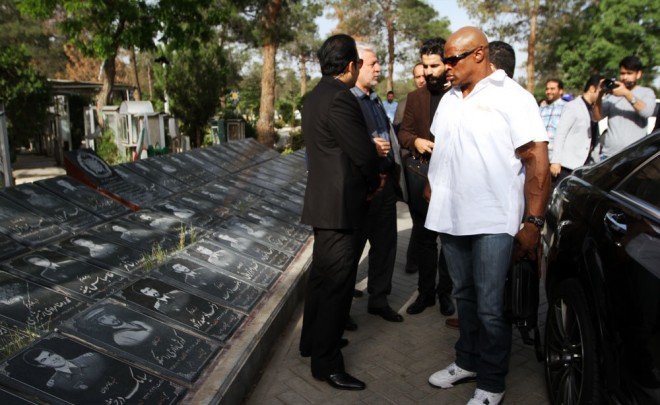 حاشیه های حضور رونی کلمن قهرمان بدنسازی جهان در ایران + عکس 5 1669680