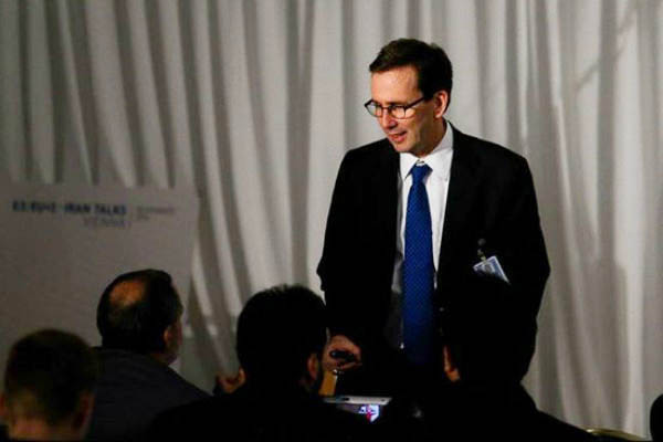 مرد فارسی زبان وزارت خارجه امریکا چگونه جاسوسی می کند + عکس 2 ۱۶۰۵۸۸۳