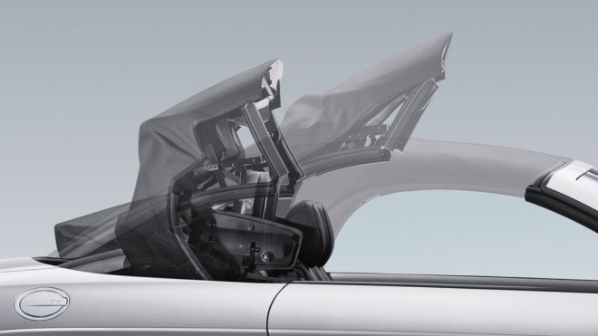 ۲۰۱۴-Audi-TT-Roadster-convertible-top-01