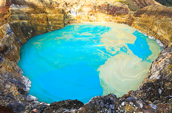سفری به ۱۰ مکان بکر توریستی و دیدنی دنیا + عکس 7 اندونزی، Lakes of Mount Kelimutu