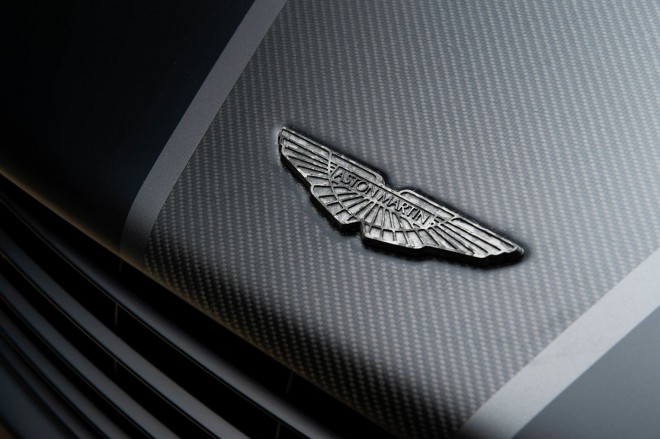 Aston-Martin-Vanquish-one-of-seven-2_1