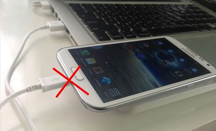 شارژ تلفن همراه   USB کامپیوتر