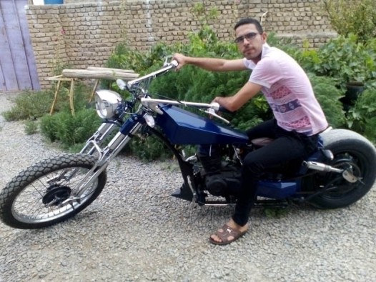مبتکر جوان ایرانی- محمدرضا اباذری - , موتور سیکلت دست سازش