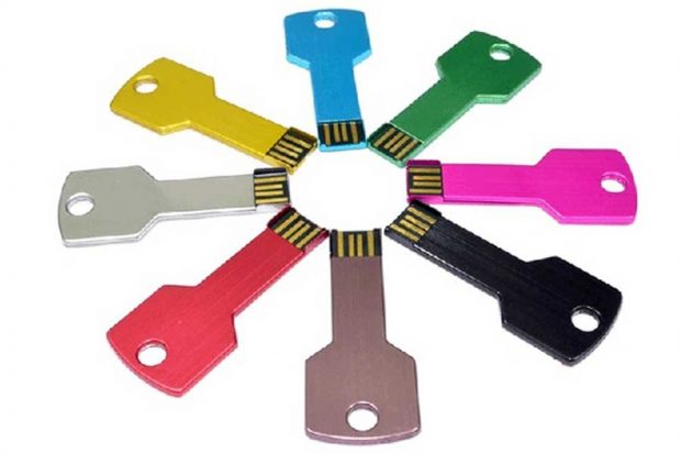 استفاده های مختلف از فلش USB که شاید شما هم از آن بی خبر باشید ؟ 2 استفاده های مختلف از فلش USB