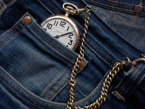 آیا جیب کوچک شلوار جین فقط برای گاوچران ها کاربرد دارد + عکس 2 جیب کوچک شلوار جین