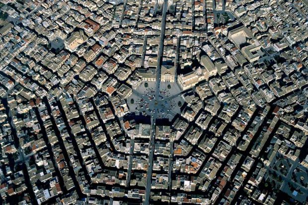 لانه زنبورعسل الگوی جالب برای طراحی خیابان ها و فرار از ترافیک ! 2 لانه زنبورعسل