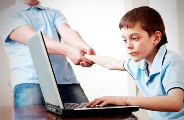 اعتیاد به اینترنت چه بلایی بر سر مغز ما می آورد ؟ 2 اعتیاد به اینترنت چه بلایی بر سر مغز ما می آورد ؟