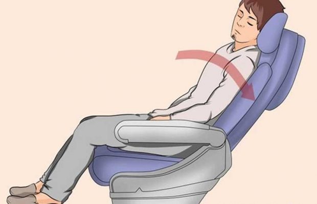 خوابیدن در هواپیما را با رعایت چند اصول ساده می تواند لذتبخش باشد 5 خوابیدن در هواپیما