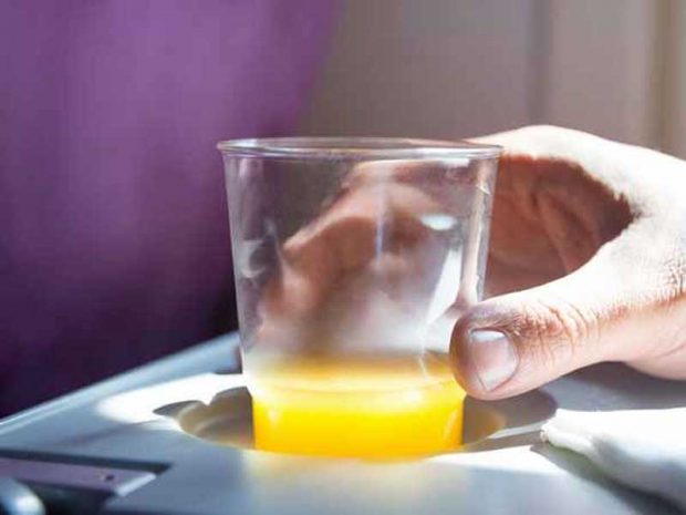 خوابیدن در هواپیما را با رعایت چند اصول ساده می تواند لذتبخش باشد 8 خوابیدن در هواپیما