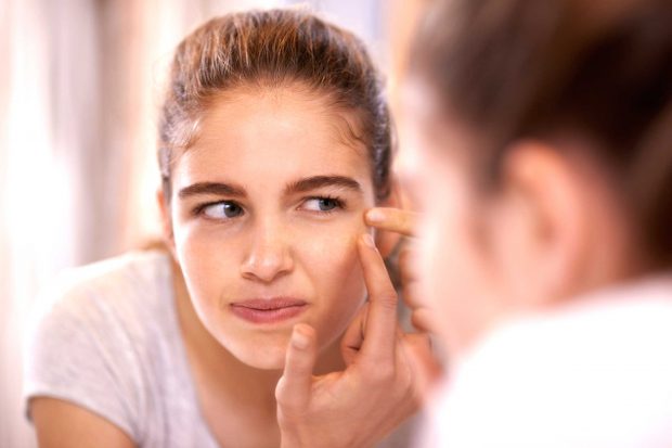 مصرف بیش از حد مواد قندی با این علائم در بدن قابل تشخیص است ؟ 3 مصرف بیش از حد مواد قندی