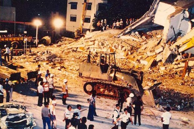 ریزش آسمان خراش ها در سراسر جهان را به روایت تصویر تماشا کنید 5 ریزش آسمان خراش