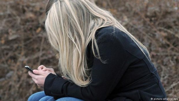 خطرهای شبکه‌ های اجتماعی