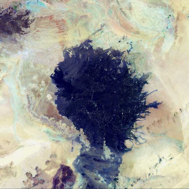 تصاویر زمین از دیدگاه هنری
