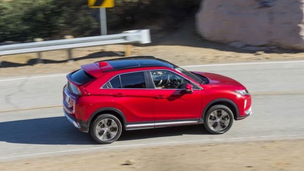 میتسوبیشی اکلیپس کراس 2018 را از نمایی نزدیک و تخصصی ببینید 3 میتسوبیشی اکلیپس کراس 2018